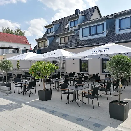 涅布勒乡村旅馆 3* Adelsdorf