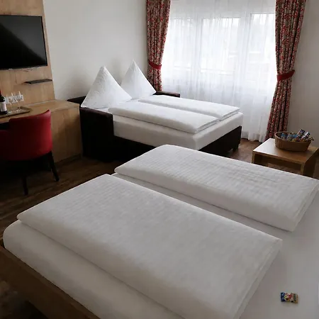 بيت ضيافة Landgasthof Niebler 3*