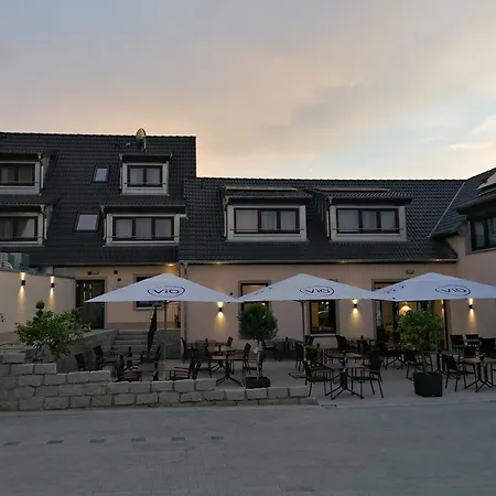 Πανσιόν Landgasthof Niebler Adelsdorf