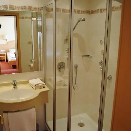 Guest house Landgasthof Niebler Adelsdorf